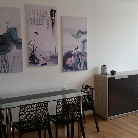 Tulip Apartment Prague